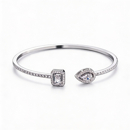 Nexora LuxeGem™ Cubic Zirconia Necklace